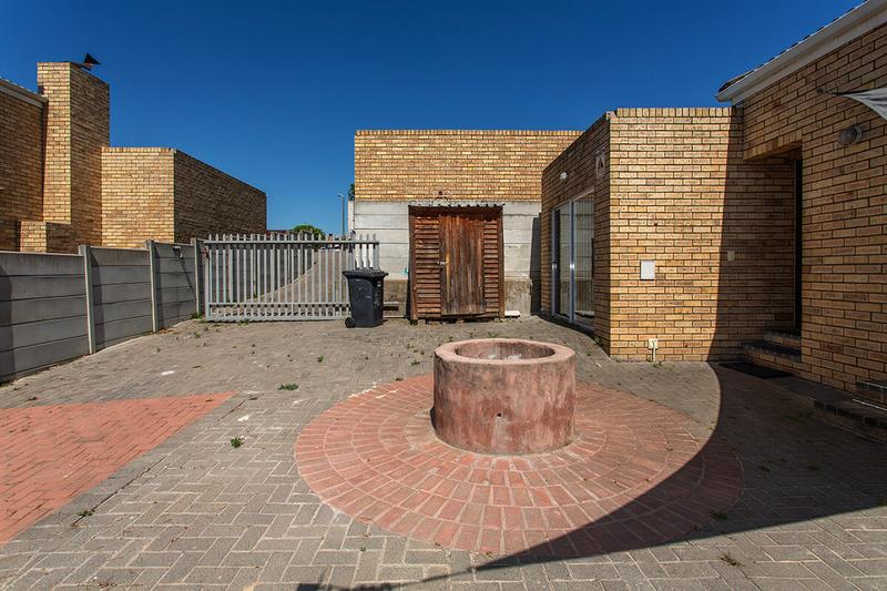3 Bedroom Property for Sale in Normandie Western Cape